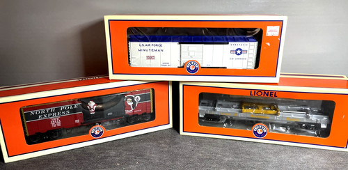 Lot lionel train cars - of,